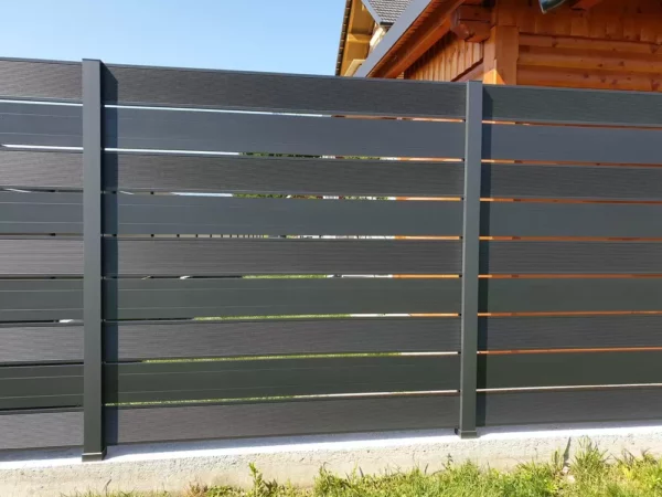 recinzioni-giardino-pvc-modulari-bianche-privacy1