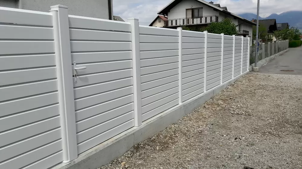 Recinzioni in PVC Bianche modulari da giardino